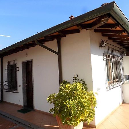 Casa Nuccia Gentili David Aparthotel Marina di Massa Bagian luar foto